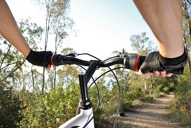 Benefits Of Carbon Fiber MTB Handlebars Benefits Of Carbon Fiber MTB Handlebars
